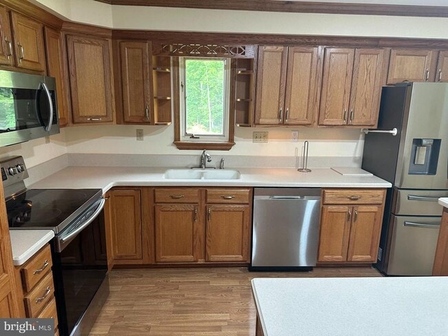 Building Photo - 6476 Lancaster Dr