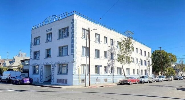 Building Photo - 1984 Park Grove Ave