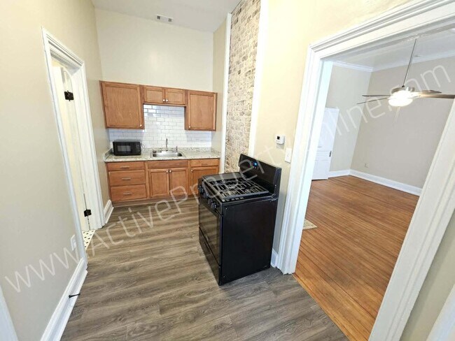 Foto del edificio - 195 College St