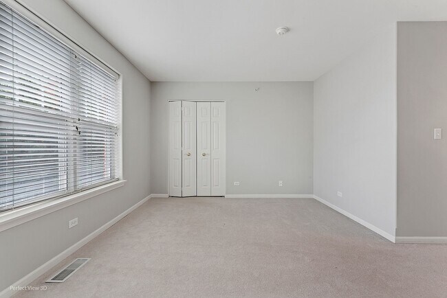 3rd BR - 8225 Lincoln Ave