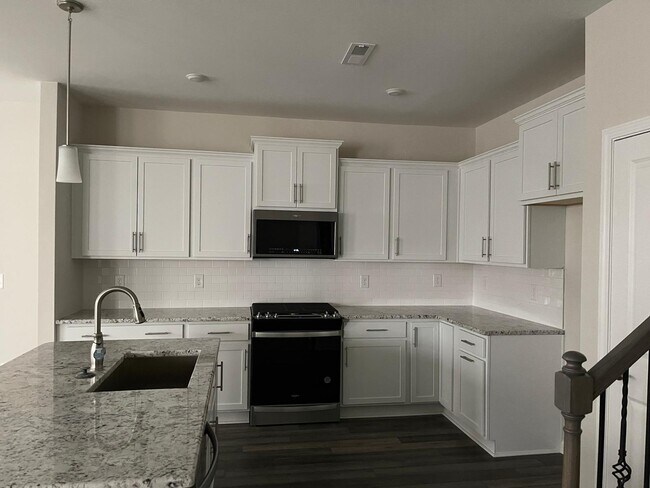 Kitchen - 1113 Badlands St