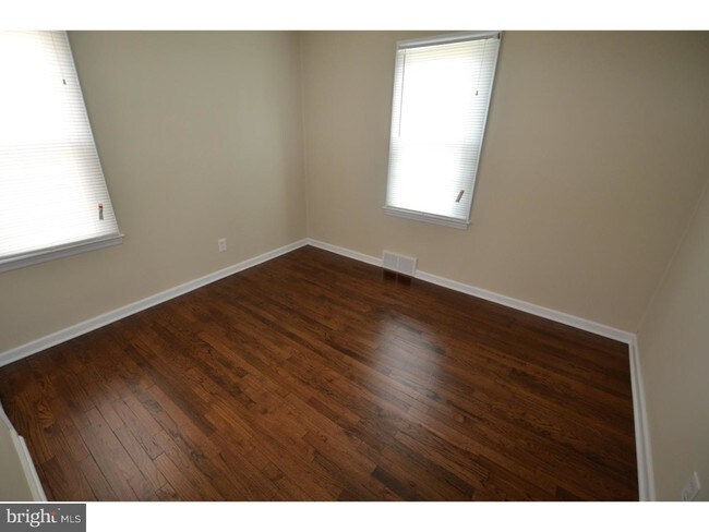 Building Photo - 317 Fetter Ave