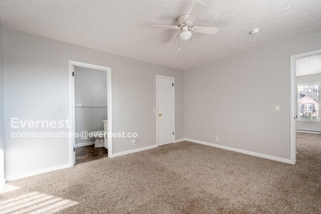Building Photo - 1059 Woods Ferry Rd
