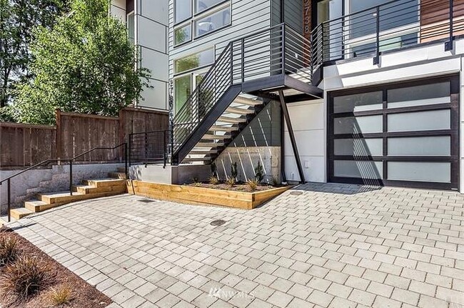 Foto del edificio - 2738 S Elmwood Pl