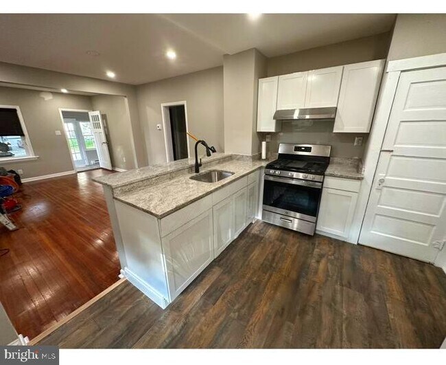 Foto del edificio - 332 W Merchant St