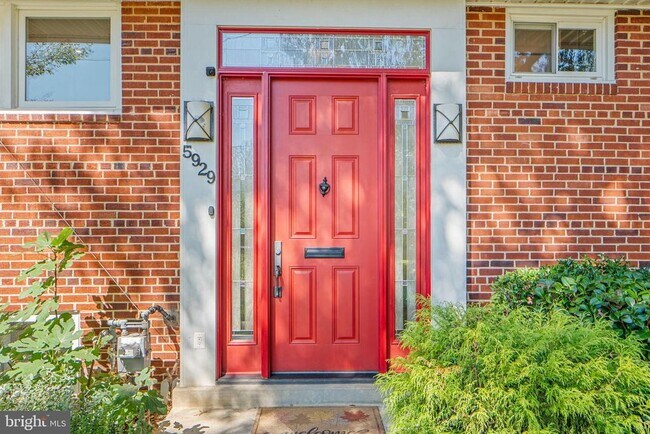 Foto del edificio - 5929 Avon Dr