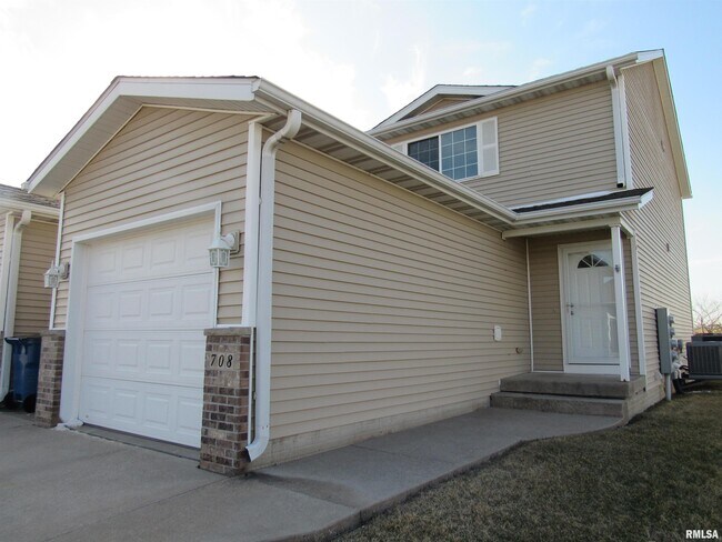 Foto del edificio - 708 Prairie Meadow Dr