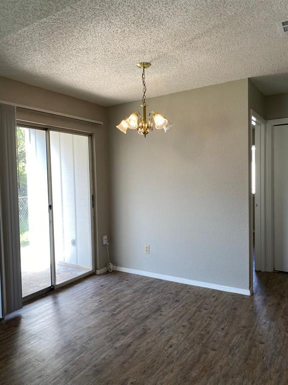 Foto del edificio - 510 Willowbend Cove