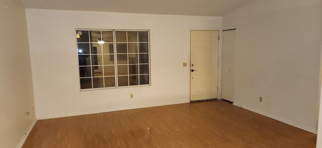 Building Photo - Beautifully Renovated 3 Bedroom- Rita Ranc...