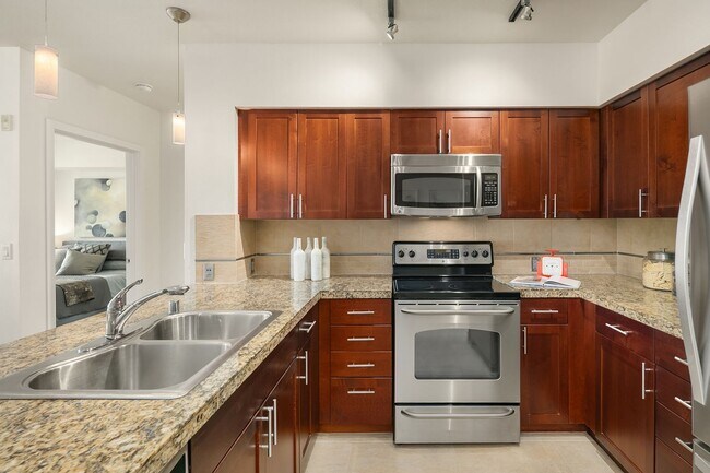 Foto del edificio - Beautiful Condo in the Heart of Ballard wi...