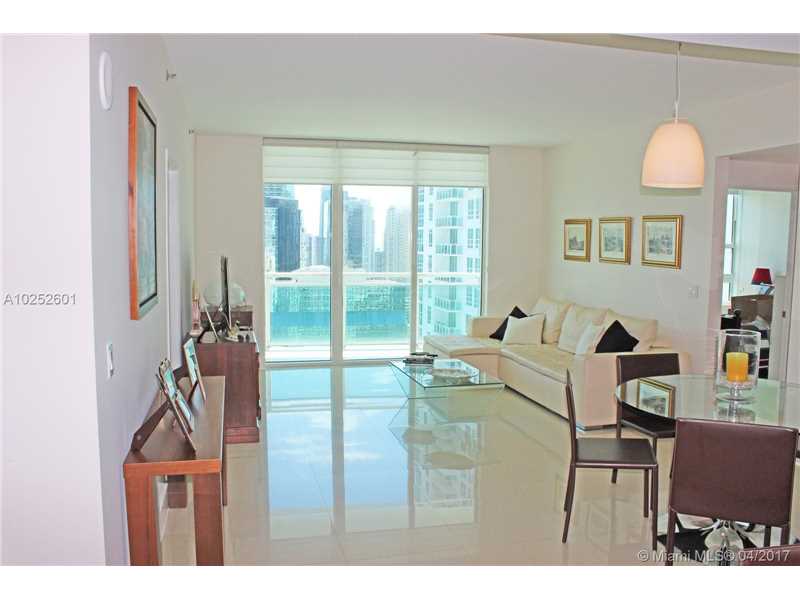 Building Photo - 950 Brickell Bay Dr