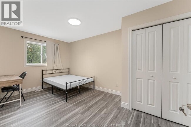 Building Photo - 1035 California Ave