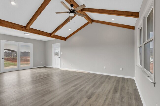 Foto del edificio - 164 Old Furnace Rd