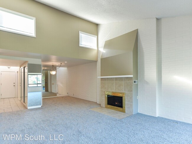 Building Photo - 2 br, 2 bath House - 10919 Glen Acres Dr S...