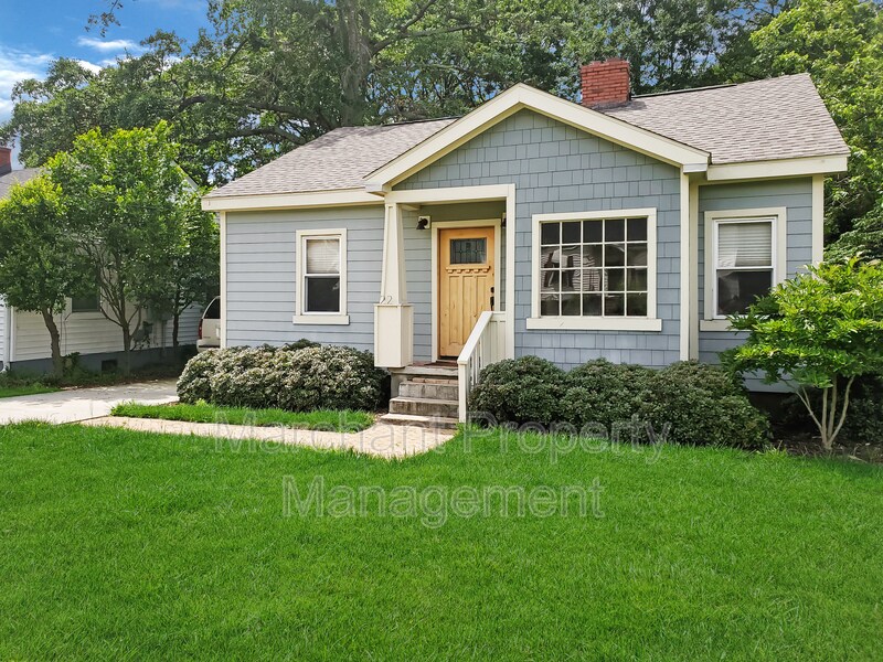 22 Cumberland Ave, Greenville, SC 29607