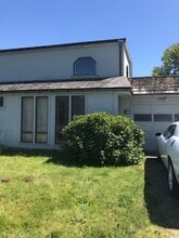 Building Photo - 435 Parker Creek Dr