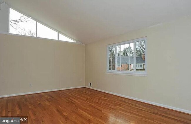 Foto del edificio - 8707 Greystone Pl