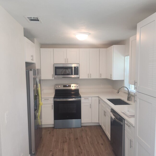 Foto del edificio - 3 bedroom 1.5 bath