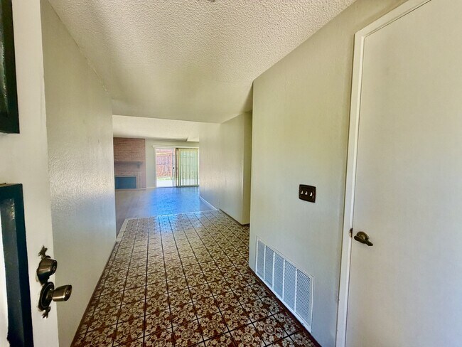 Foto del edificio - 821 St Lucia Ct