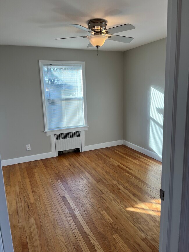 75 Grandview St, Springfield, MA 01118 House Rental in Springfield, MA