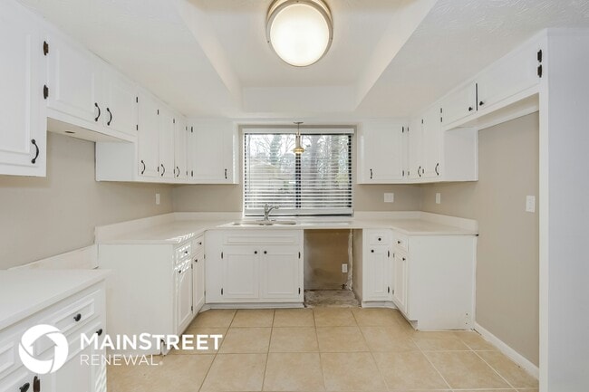 Foto del edificio - 749 Post Rd Ln