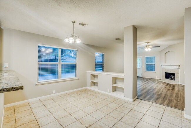 Building Photo - 10403 Falling River Dr