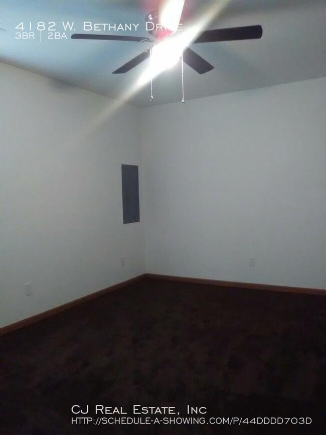 Building Photo - 4182 W Bethany Dr