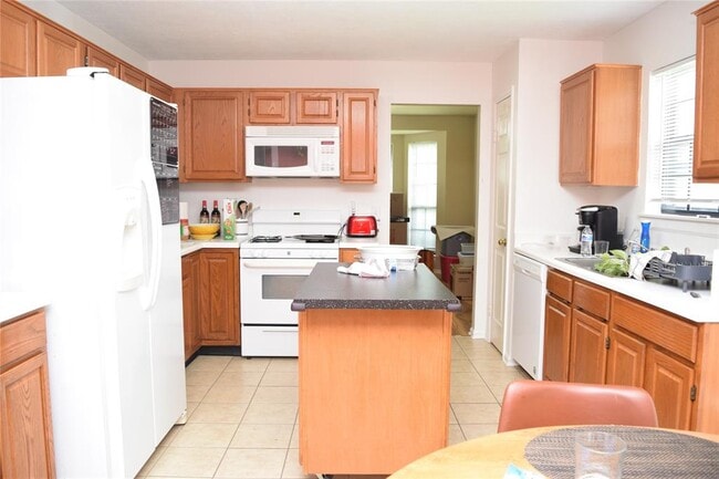Building Photo - 2029 Reef Dr