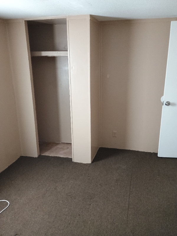 Building Photo - 107 SW Lancelot Gln