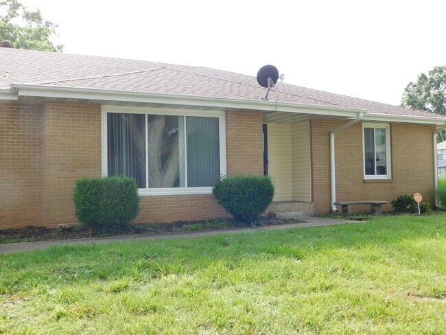 Foto del edificio - Large South Side Duplex