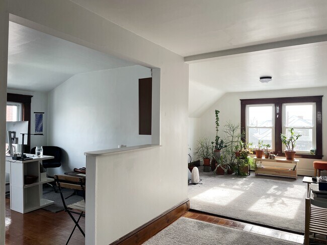 Living Space - 33 Carver Rd