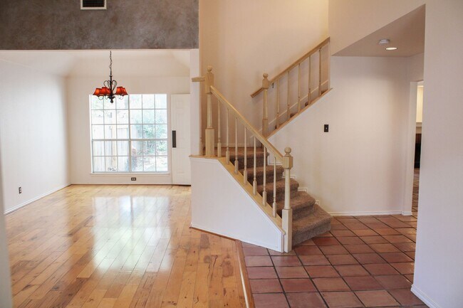 Building Photo - 3-BEDROOM HOME IN LA VENTANA
