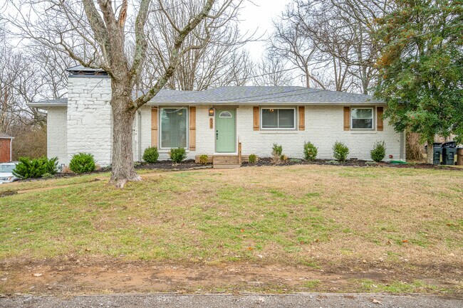 front of house - 539 Northcrest Dr