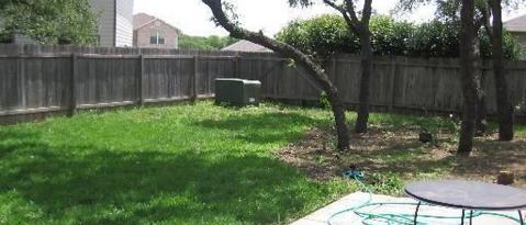 Foto del edificio - 16216 Ike Ln