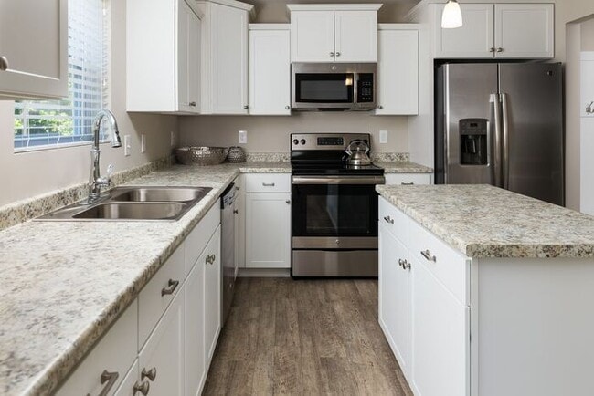 Building Photo - 7709 Innisbrook Dr