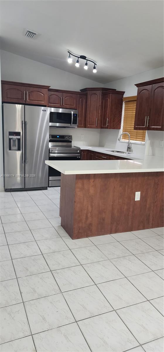 Building Photo - 2574 W 71st Pl