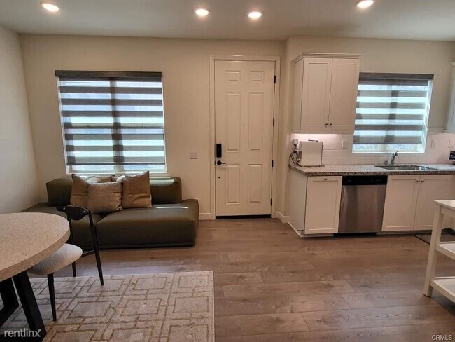Foto del edificio - 3 br, 3 bath Townhome - 12234 Blue Sky Ct