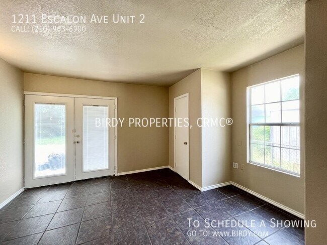 Foto del edificio - Modern 2 Bedroom Multiplex in San Antonio ...
