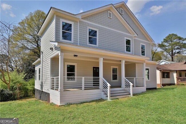 Foto del edificio - 1701 Fairway Hill Dr SE