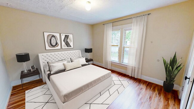Foto del edificio - SHOWING NOW - For Fall 2026!  Inquire today!