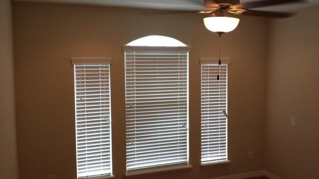 Photo - 3 Bed 2.5 Bath Tech Savy Corner Townhouse ...