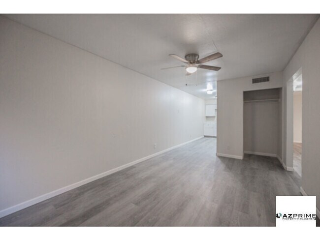 Foto del edificio - Enjoy The Perfect Blend Of Style And Conve...