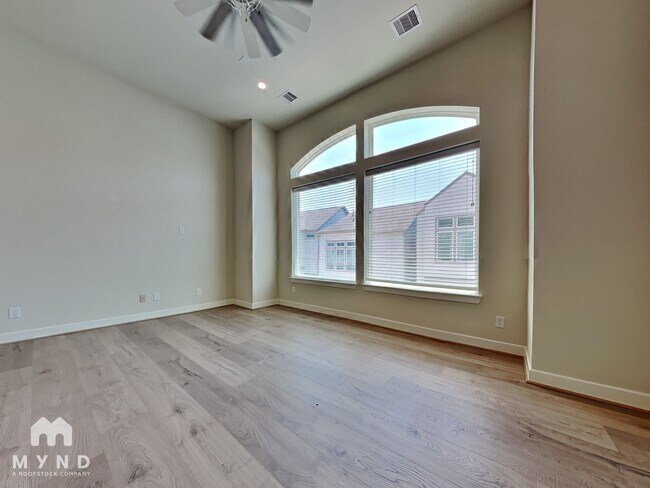 Foto del edificio - 113 Knightsbridge Park Ln