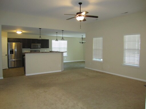Building Photo - 122 Kenmore Ct