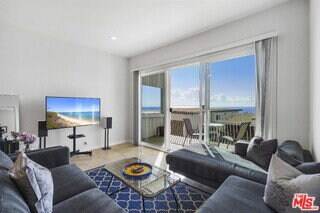 Foto del edificio - 18103 W Coastline Dr