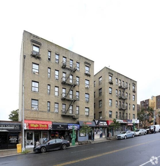 Building Photo - 2860 Decatur Ave