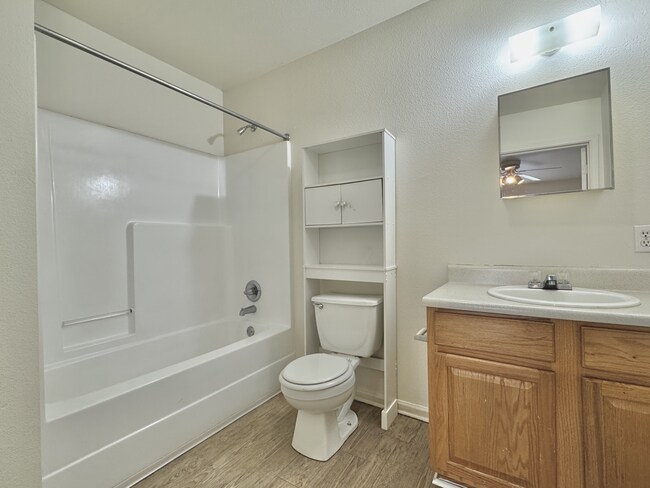 Foto del edificio - Spring Tree Apartments