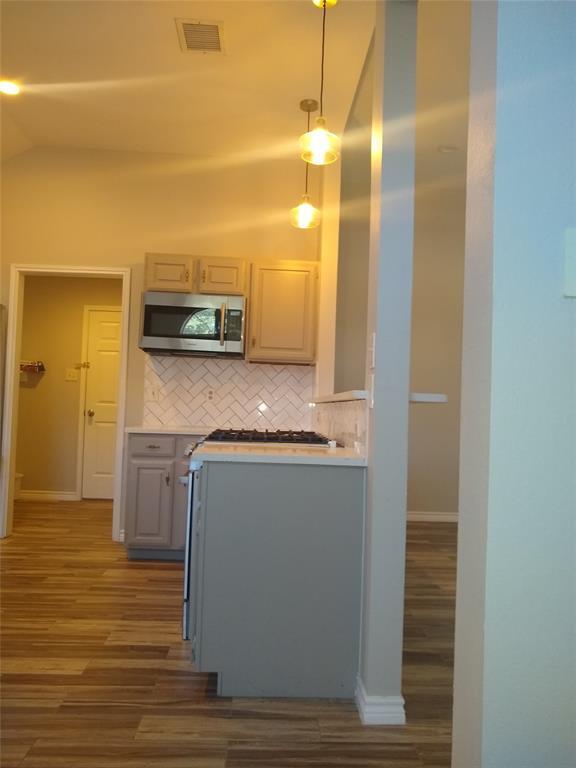 Foto del edificio - 5310 Glen Vista Dr