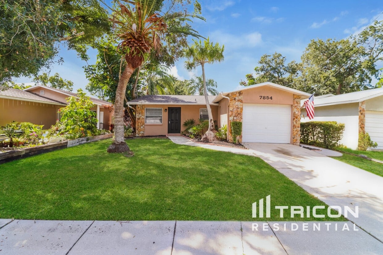 Foto principal - 7854 59th St N