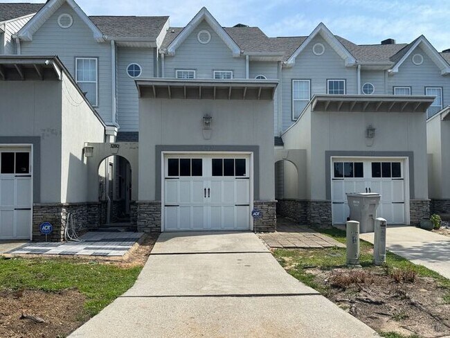 Foto del edificio - Navarre - Hidden Bay Village - 3 bedroom, 3 bathroom - Waterfront Townhome